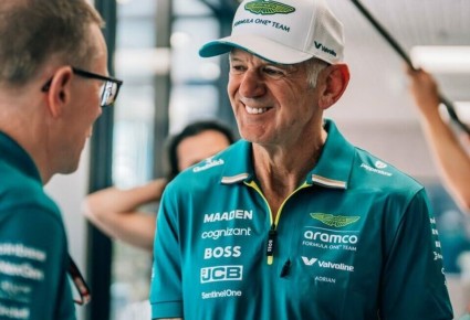 ������ ����: ��������� � ������������� � Aston Martin