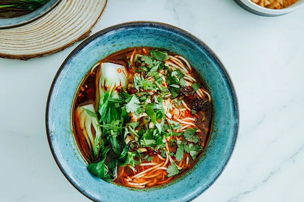 Чунцинская лапша: вкусная и огненная классика