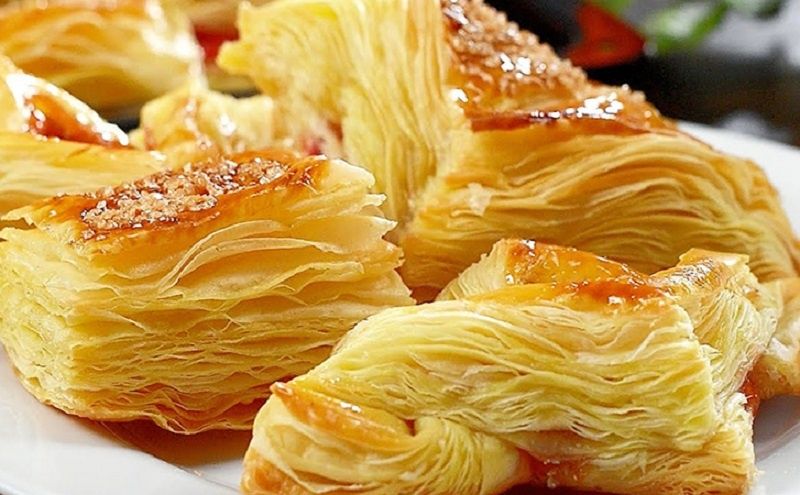 Как создать идеальное слоёное тесто за полчаса: быстро, просто и без холодильника