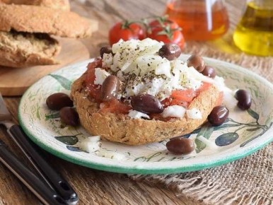 Откройте для себя Дакос: Традиционная Критская Закуска