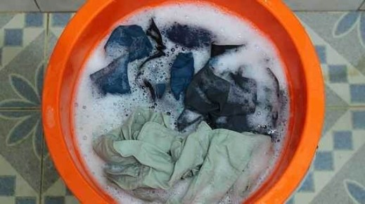 Холодная стирка: как сохранить вещи и сэкономить на электричестве