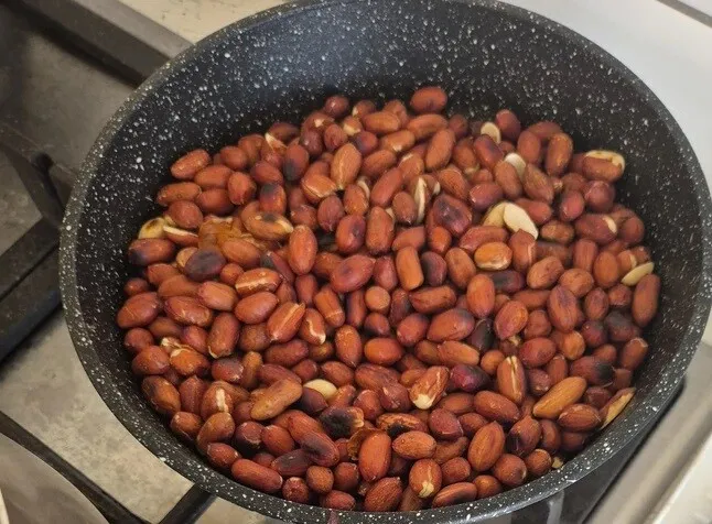 Как правильно жарить арахис на своей кухне