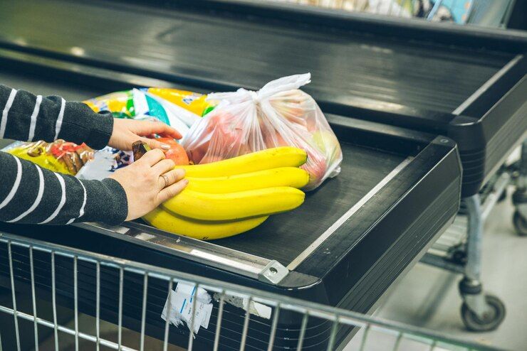 Как избежать ненужных расходов в супермаркете: три простых правила