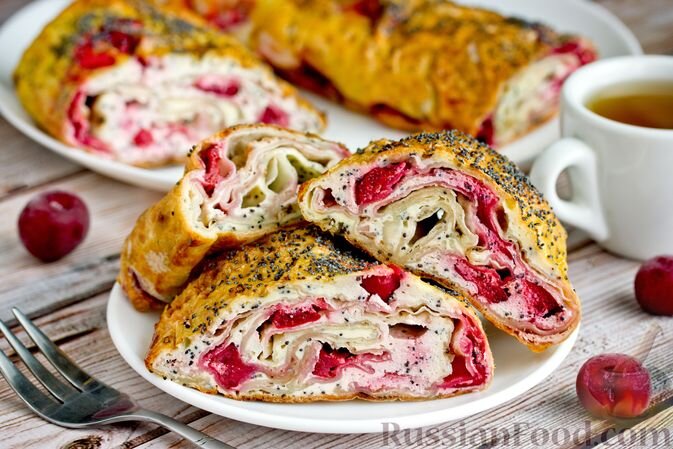 Неповторимые рецепты с вишней: что приготовить этой зимой