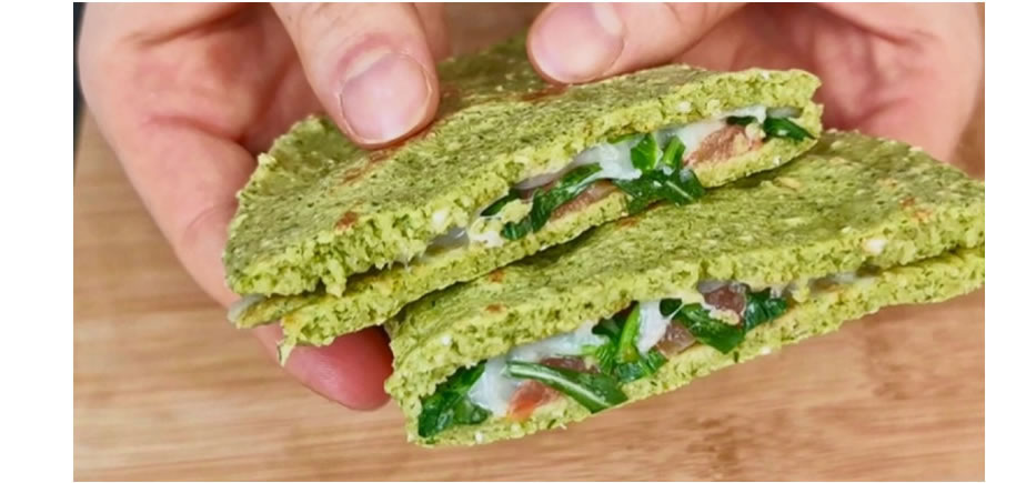 Овсяноблины с сыром и овощами: идеальный завтрак для всей семьи