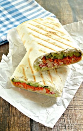 Шаурма с крабовыми палочками: просто и вкусно