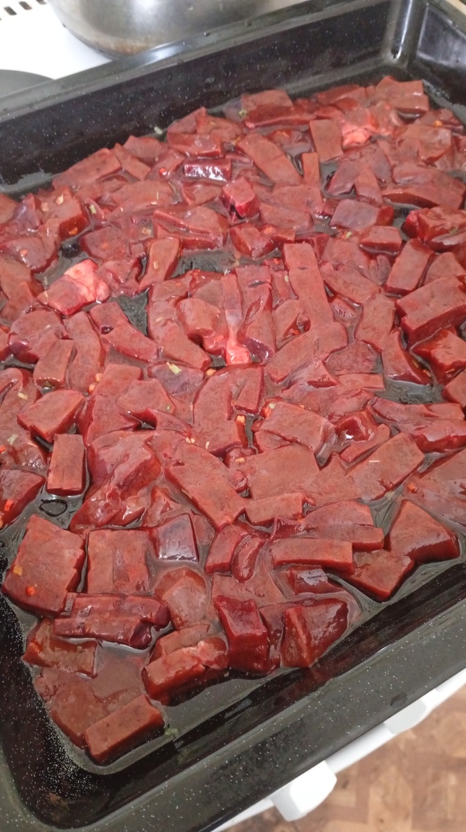 Как приготовить говяжью печень: хитрости и кулинарные секреты