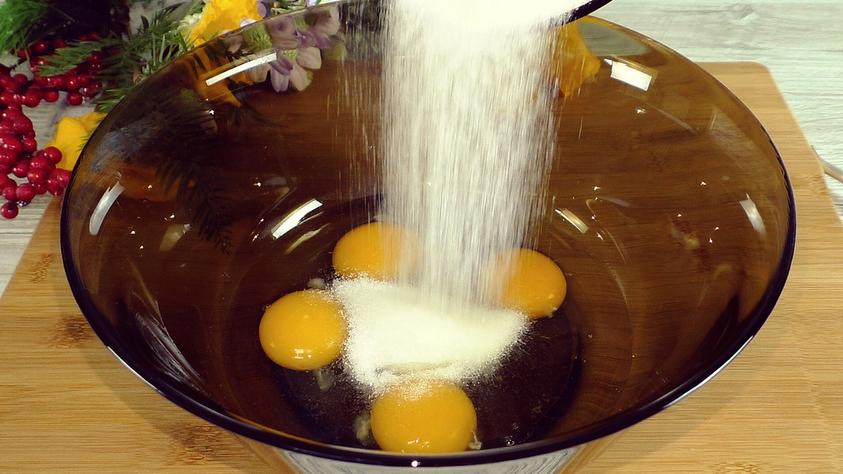 Летний десерт: простой ягодный пирог для чаепития