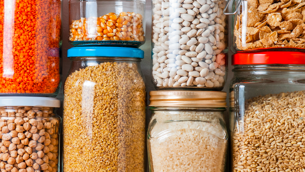 Как защитить крупы от насекомых с помощью лаврового листа