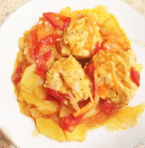 Тефтели с картофелем и перцем: новое звучание домашней кухни