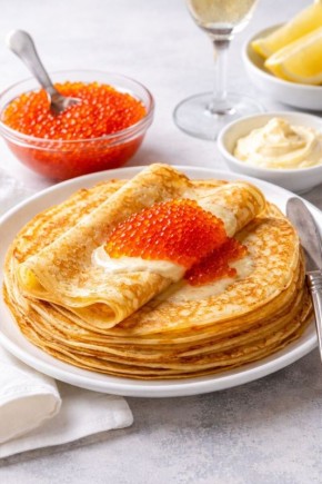 Блины с икрой: как простота становится искусством