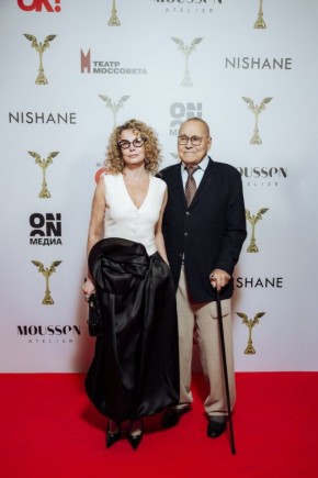 Уникальное появление Кончаловского и Высоцкой на премии "Ника"