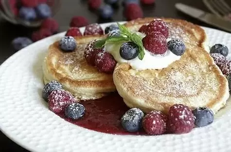 Воздушные японские суфле-панкейки: мастер-класс по приготовлению