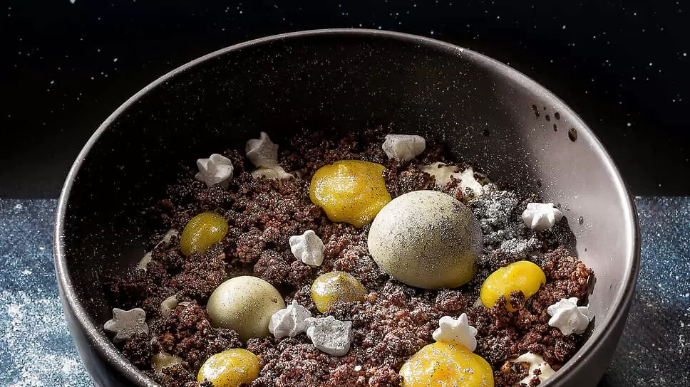 Гастрономический космос: От Земли до Луны в ресторане «Ваще огонь»