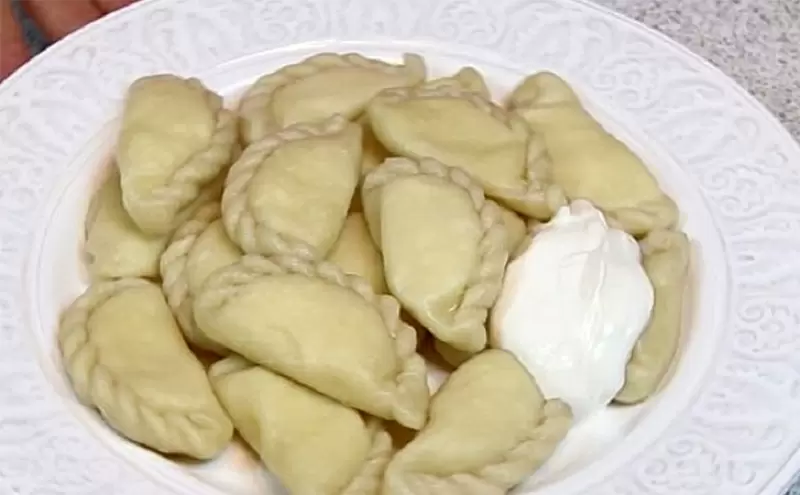 Вареники с двойной начинкой: уют на тарелке