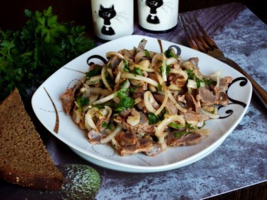 Вкусная закуска из куриных желудочков: простой рецепт для знатоков