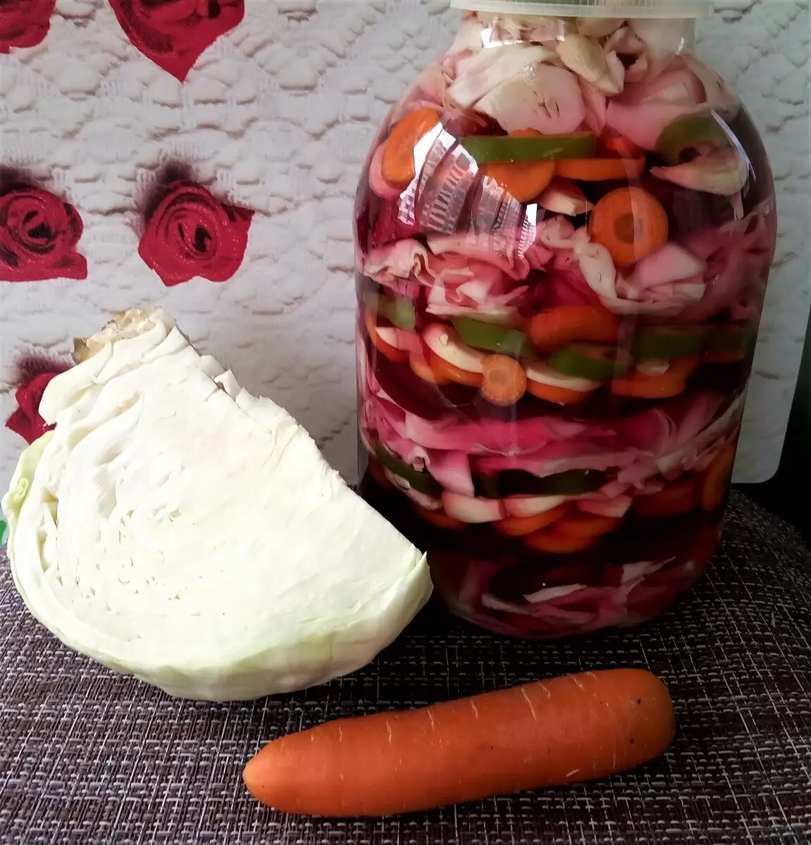 Уникальный рецепт квашеной капусты на зиму