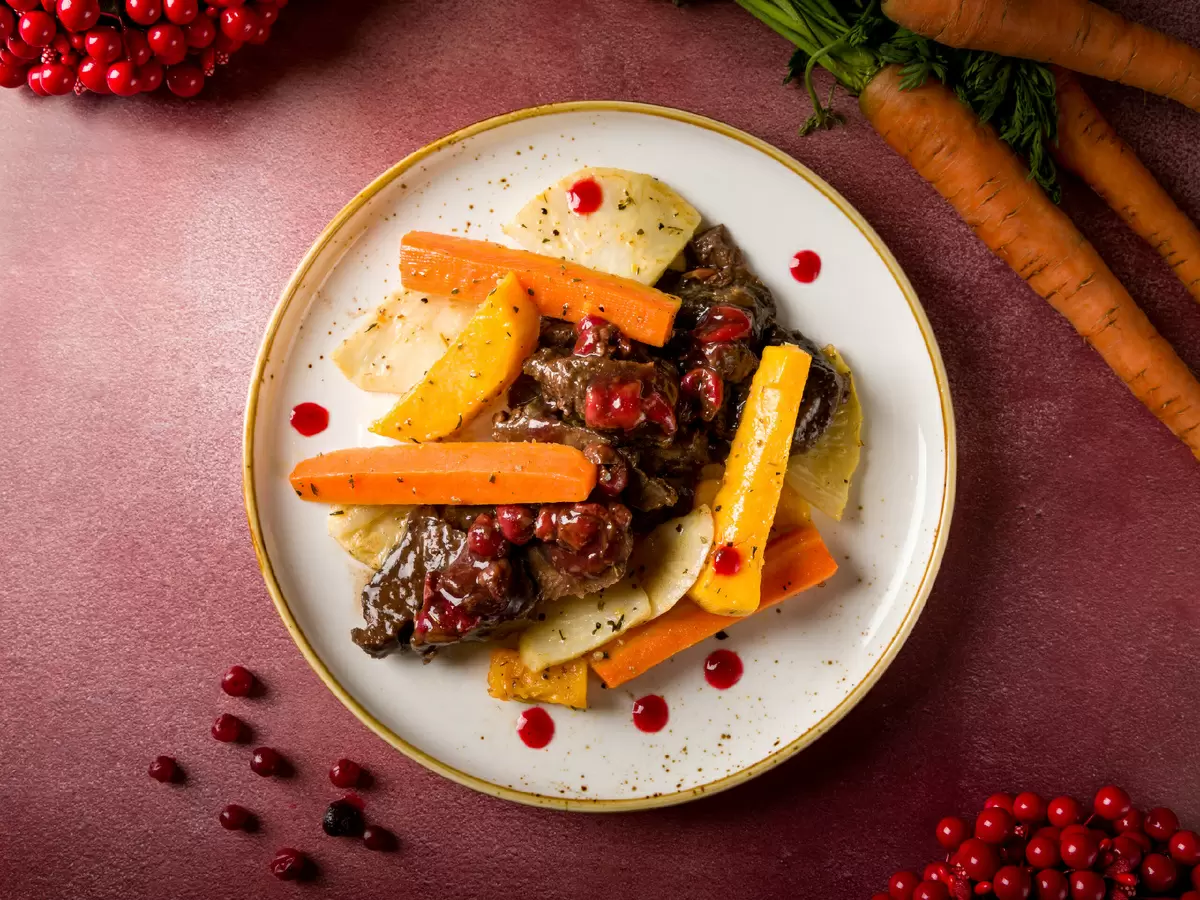 Запеченная тыква с сельдереем и тимьяном: идеальный гарнир или самостоятельное блюдо