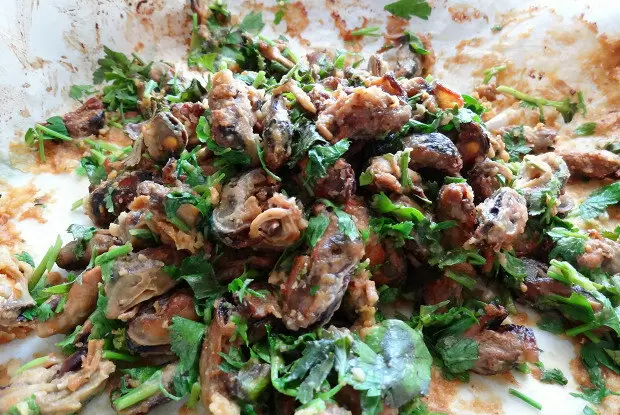 Мидии под чесночным соусом