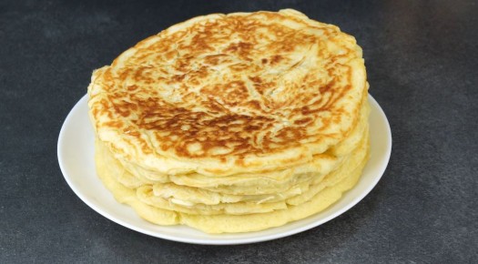 Пышные лепешки на сковороде: простой и вкусный рецепт из школьных времен