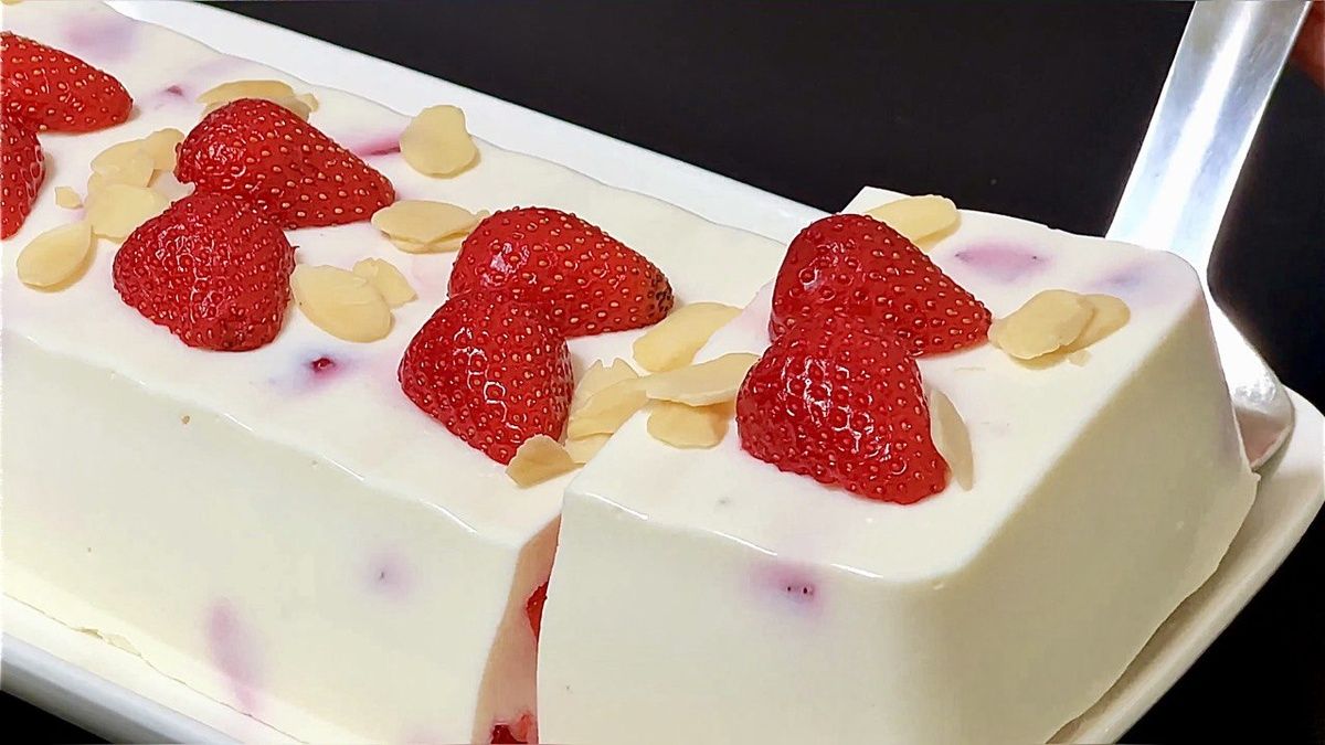 Нежный творожный десерт с клубникой: простота и вкус без выпечки