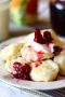 Насладитесь домашними варениками с вишней: просто и вкусно