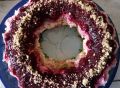 Слоёный праздничный салат со свёклой, орехами и черносливом